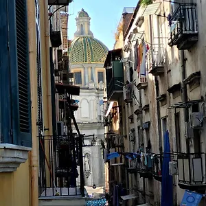 Perry , Napoli Italia